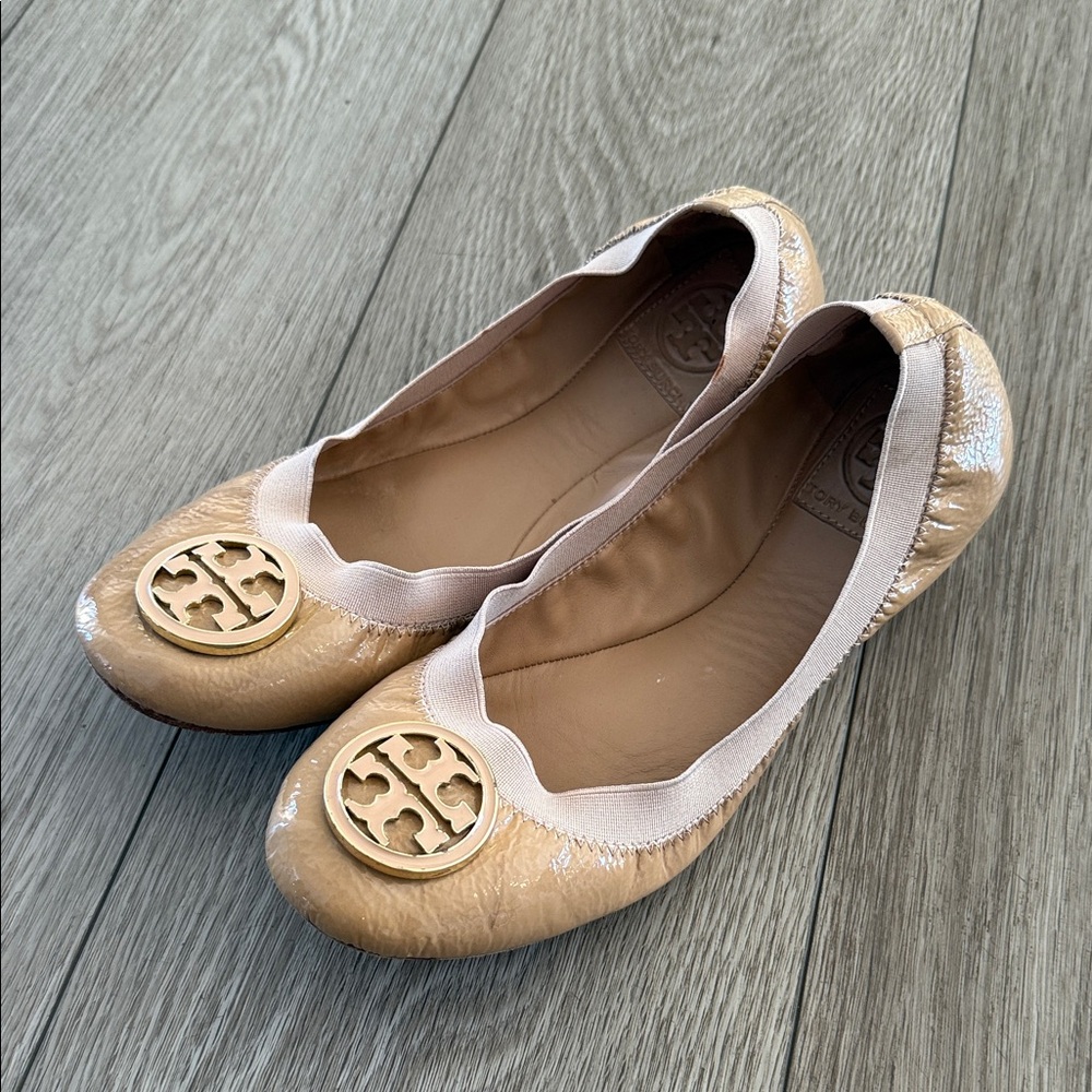 Tory Burch Caroline patent leather Tan Ballet Flats size 8